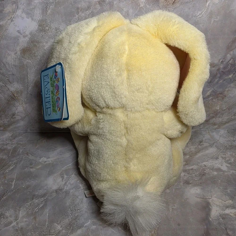 Commonwealth Plush Yellow Bunny 9